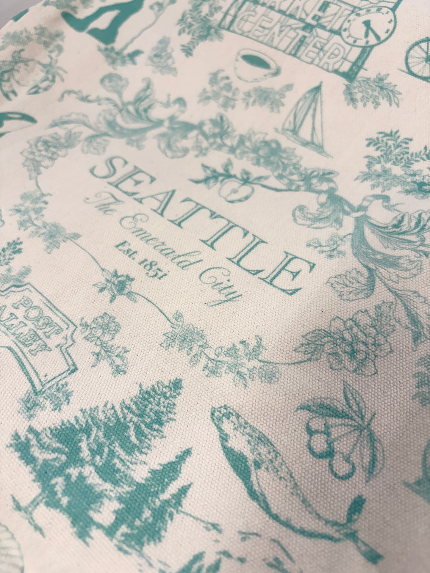 Classic Seattle Zipper Tote Bag